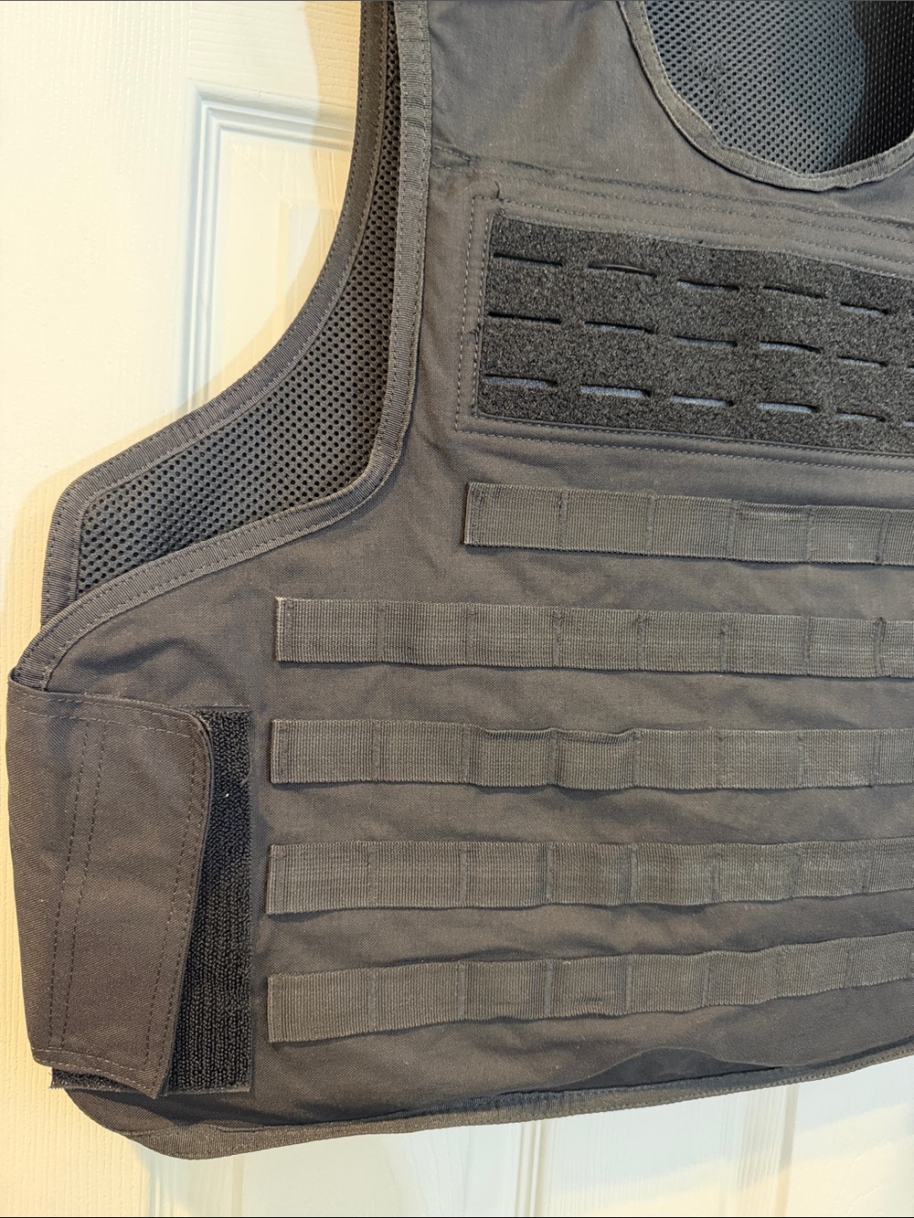 Safe Life Defense Tactical Ballistic Carrier Vest - Picture 6 of 16